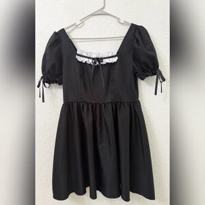 Sexy Elegant Maid Black Dress with Puff Sleeves and White Accents